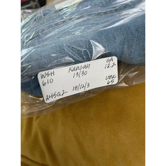 New Kancan Denim Shorts Women's Size 30 High Rise Distressed - Picture 3 of 7